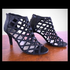 NWOT peep toe Anna shoes